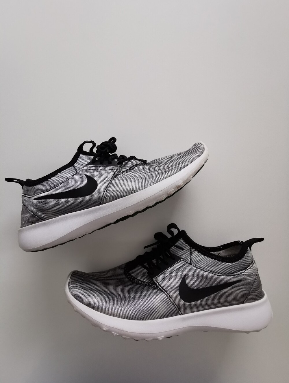 Nike Grey And Black Running Shoes Trainers Tennis Shoes Sneakers